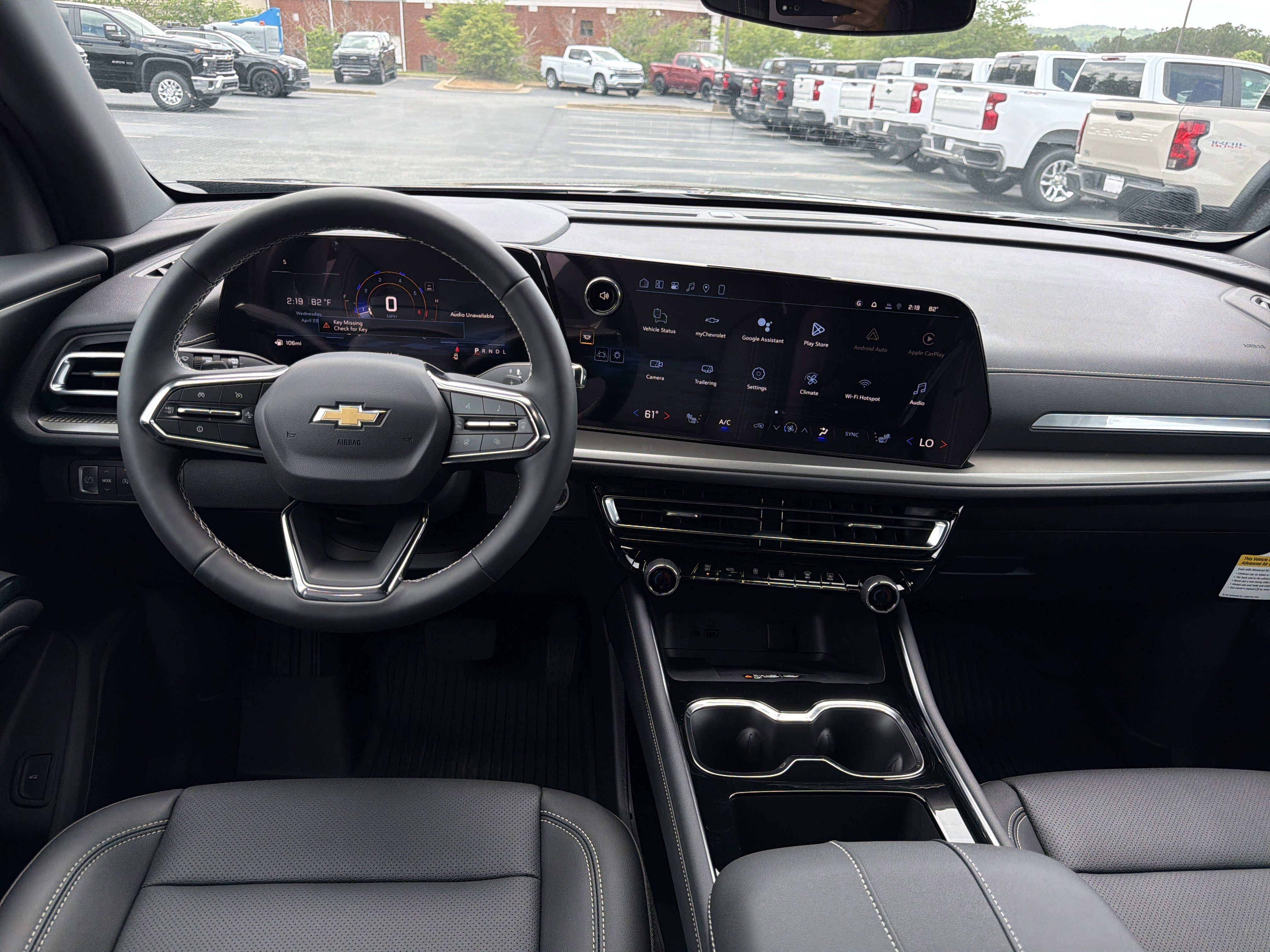 New 2026 Chevrolet Traverse LT w/ LPO, Floor Liner Package FWD image 24