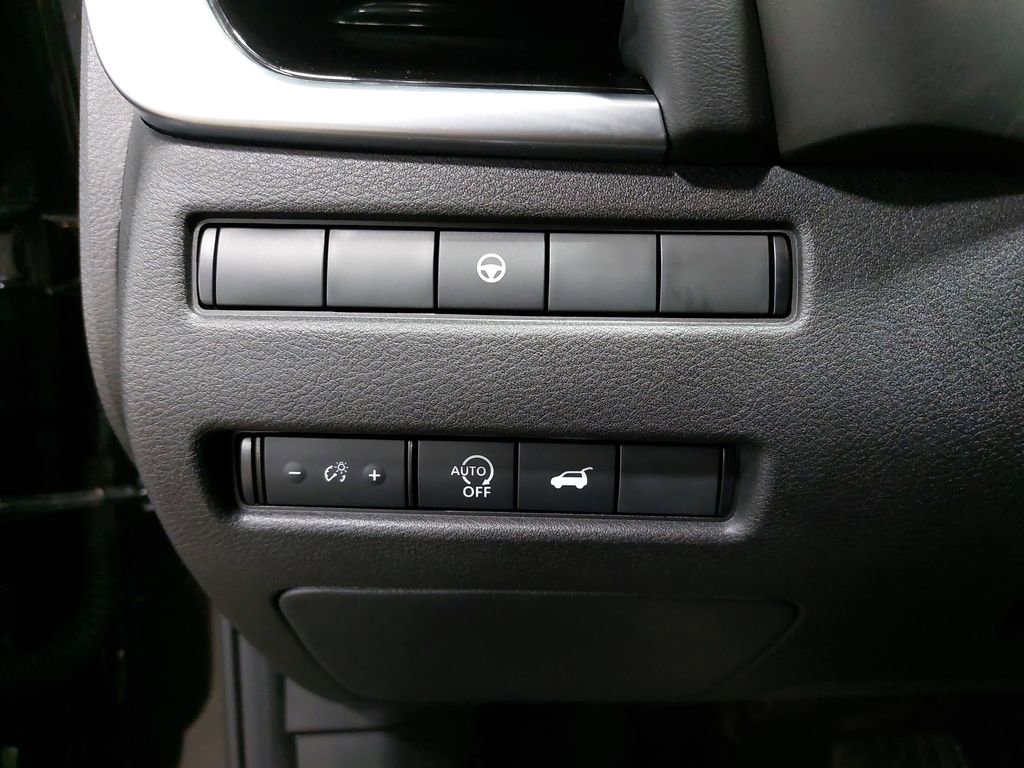 Certified 2025 Nissan Rogue SL image 50