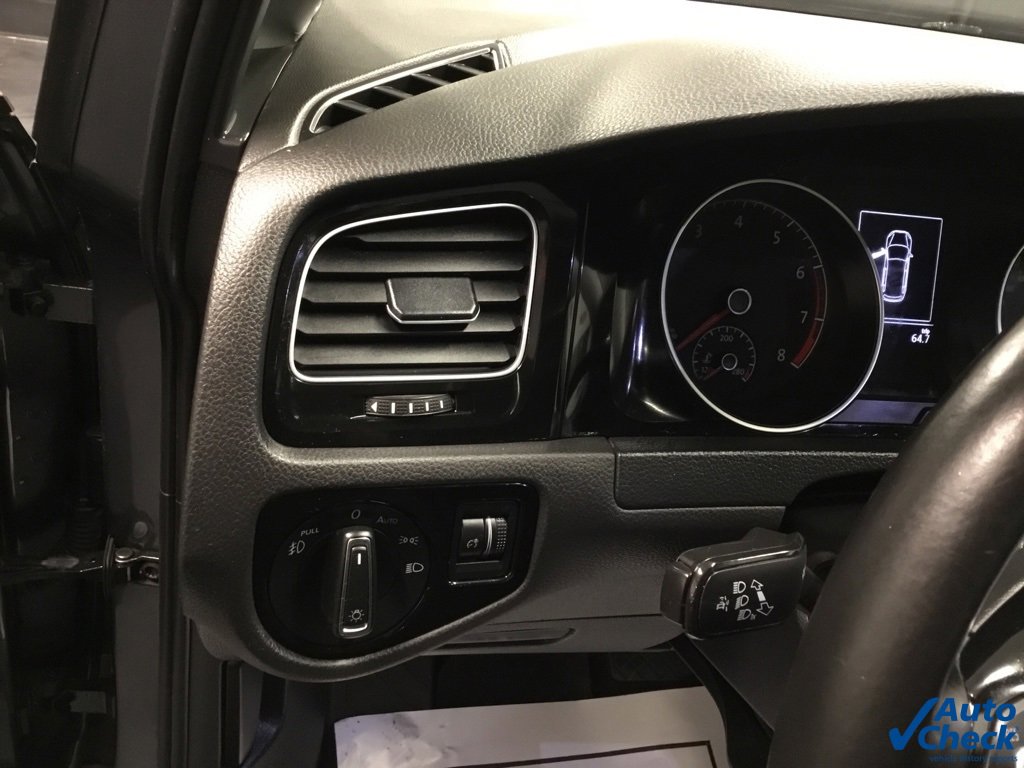 Used 2016 Volkswagen Golf SEL w/ Lighting Package (SEL) image 18