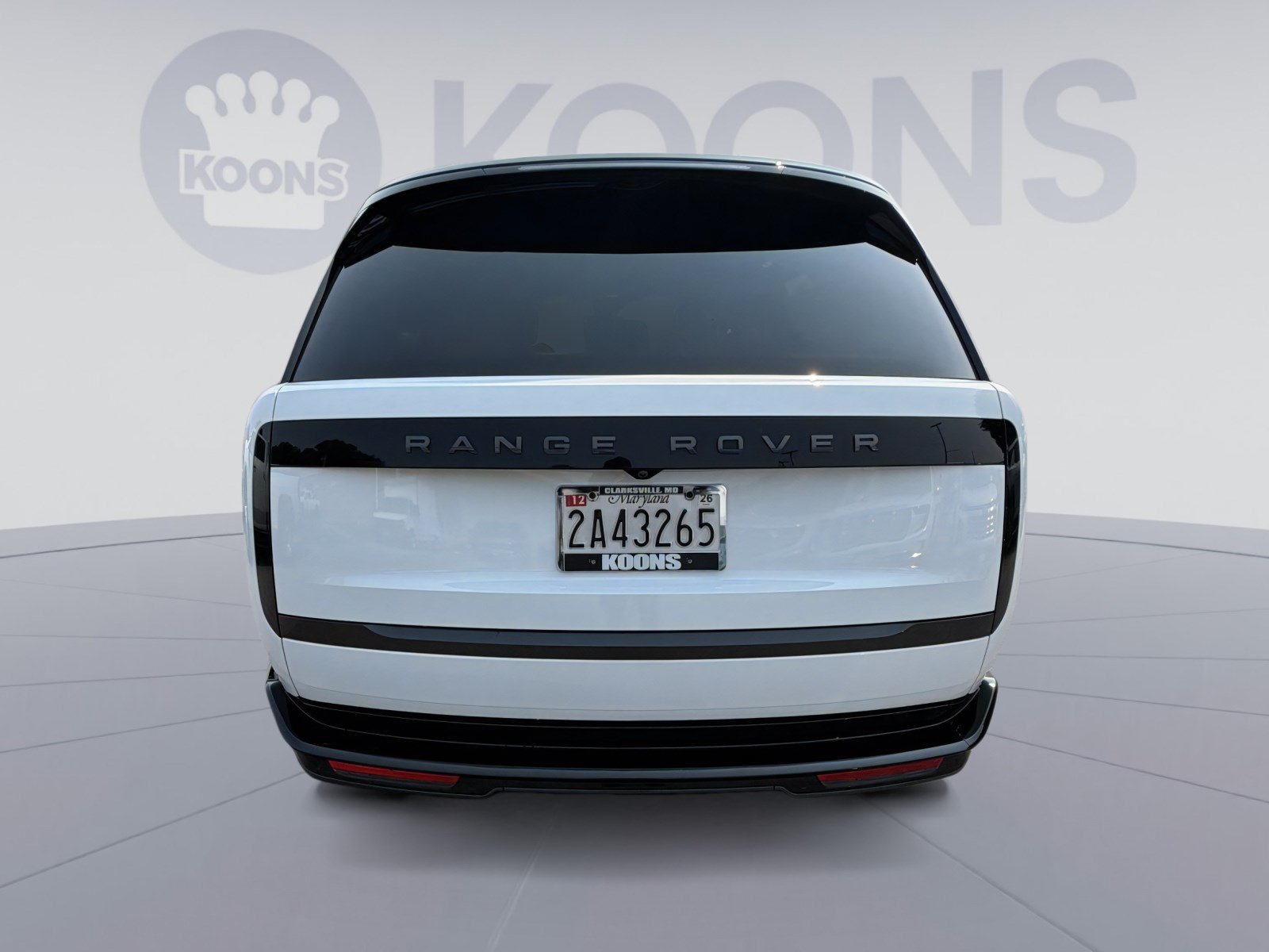Used 2025 Land Rover Range Rover SE AWD/4WD image 5