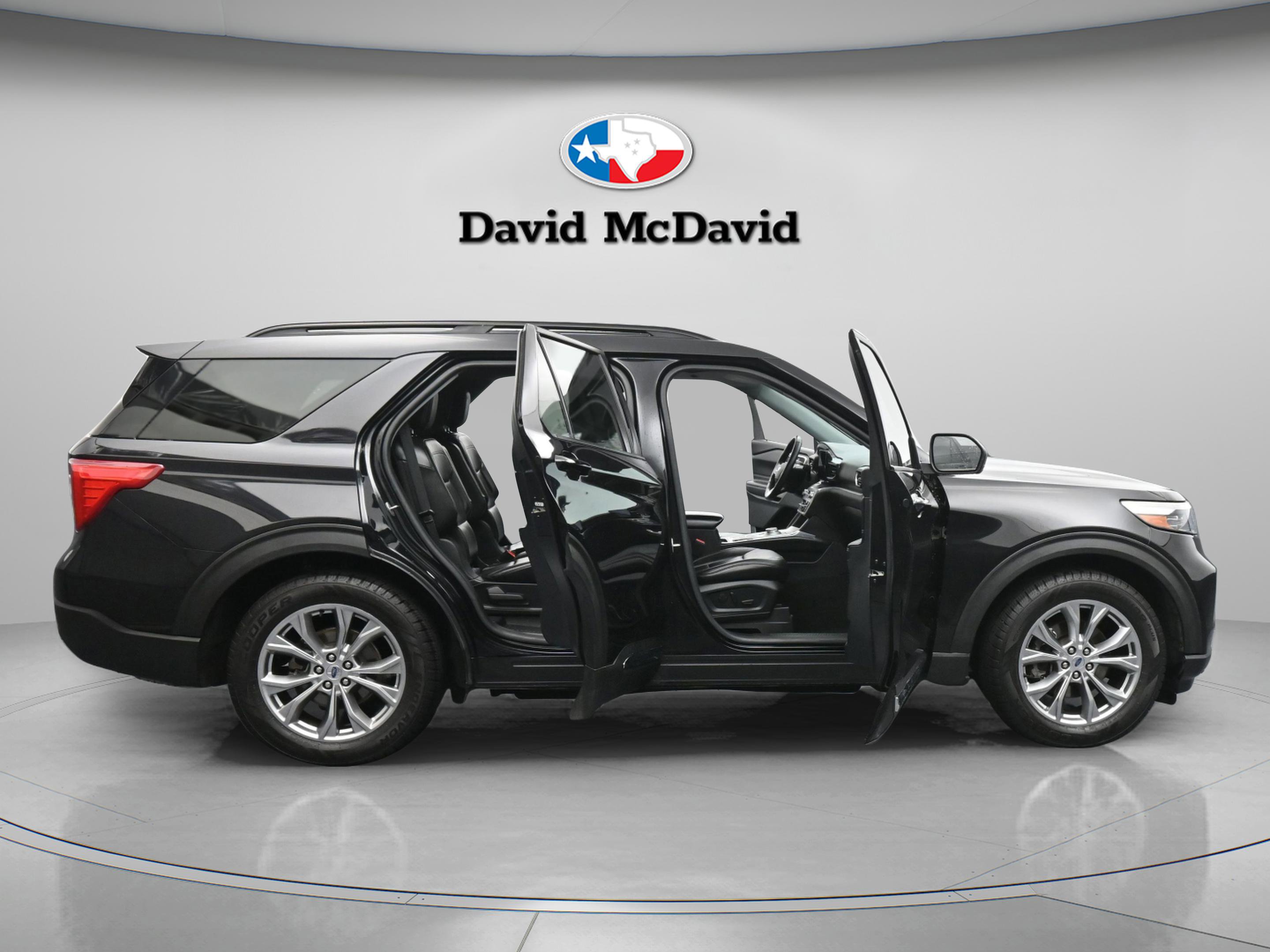 Used 2021 Ford Explorer XLT w/ Equipment Group 202A RWD image 42