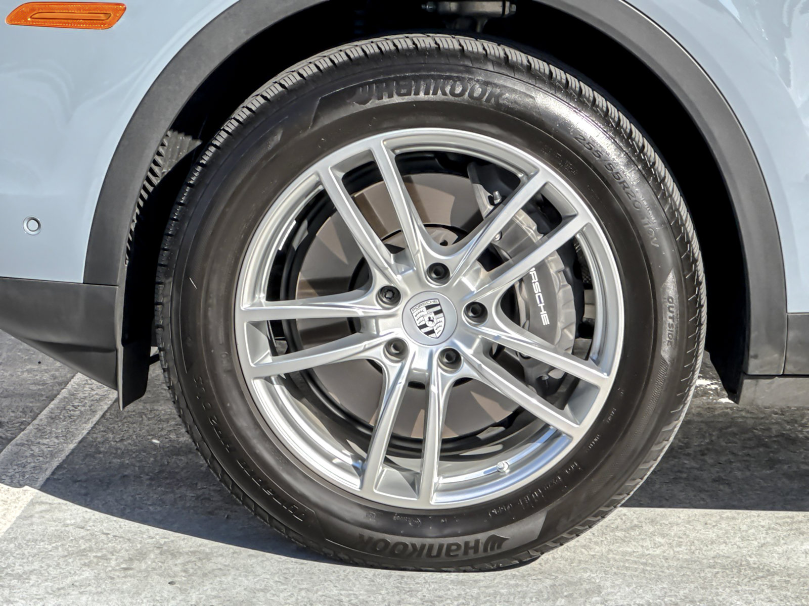 Certified 2026 Porsche Cayenne AWD/4WD image 35