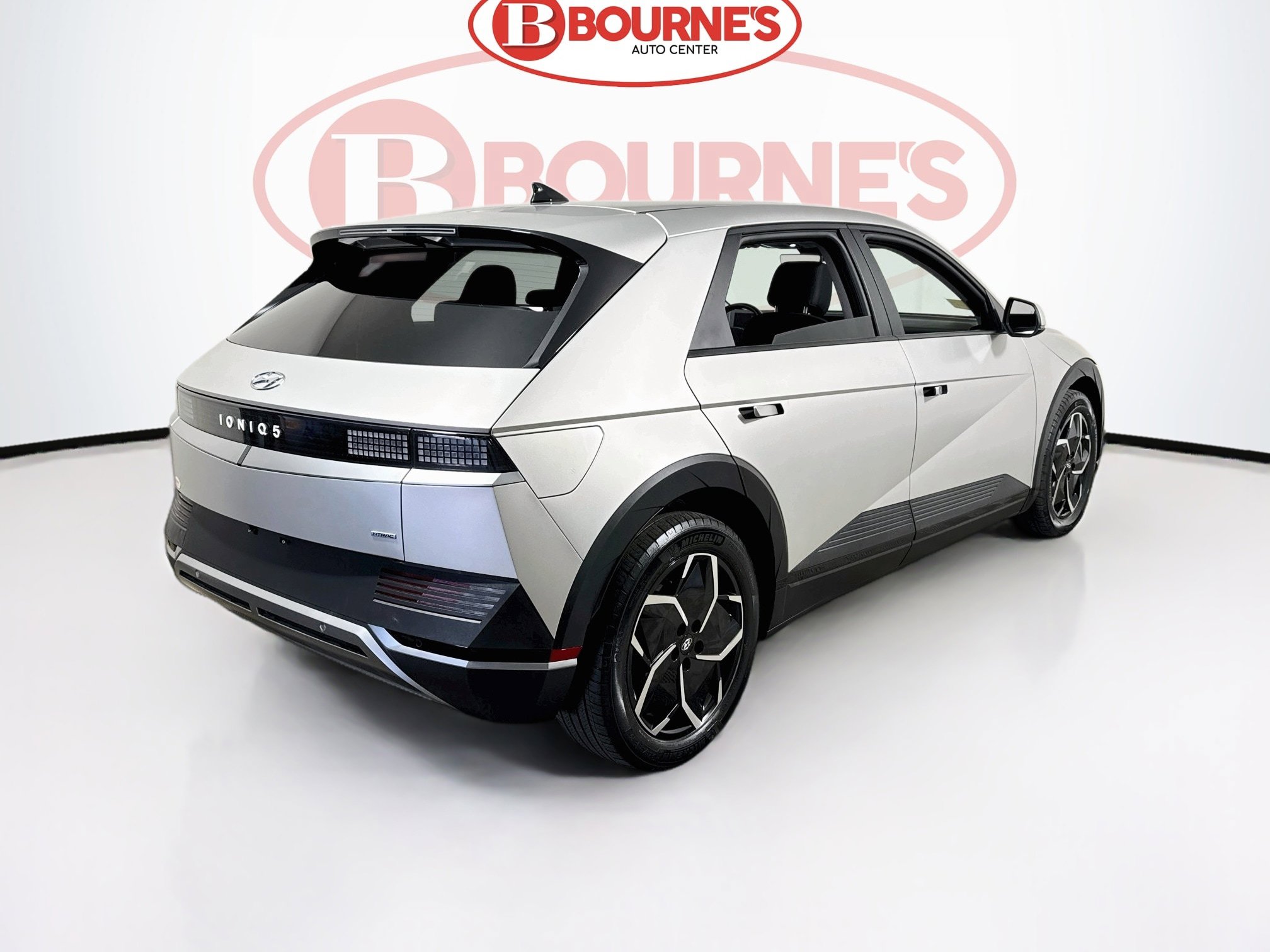 Used 2024 Hyundai Ioniq 5 SEL AWD/4WD image 10