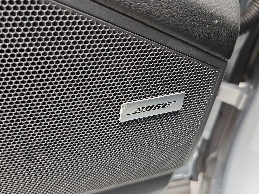 Used 2025 Porsche Cayenne image 25