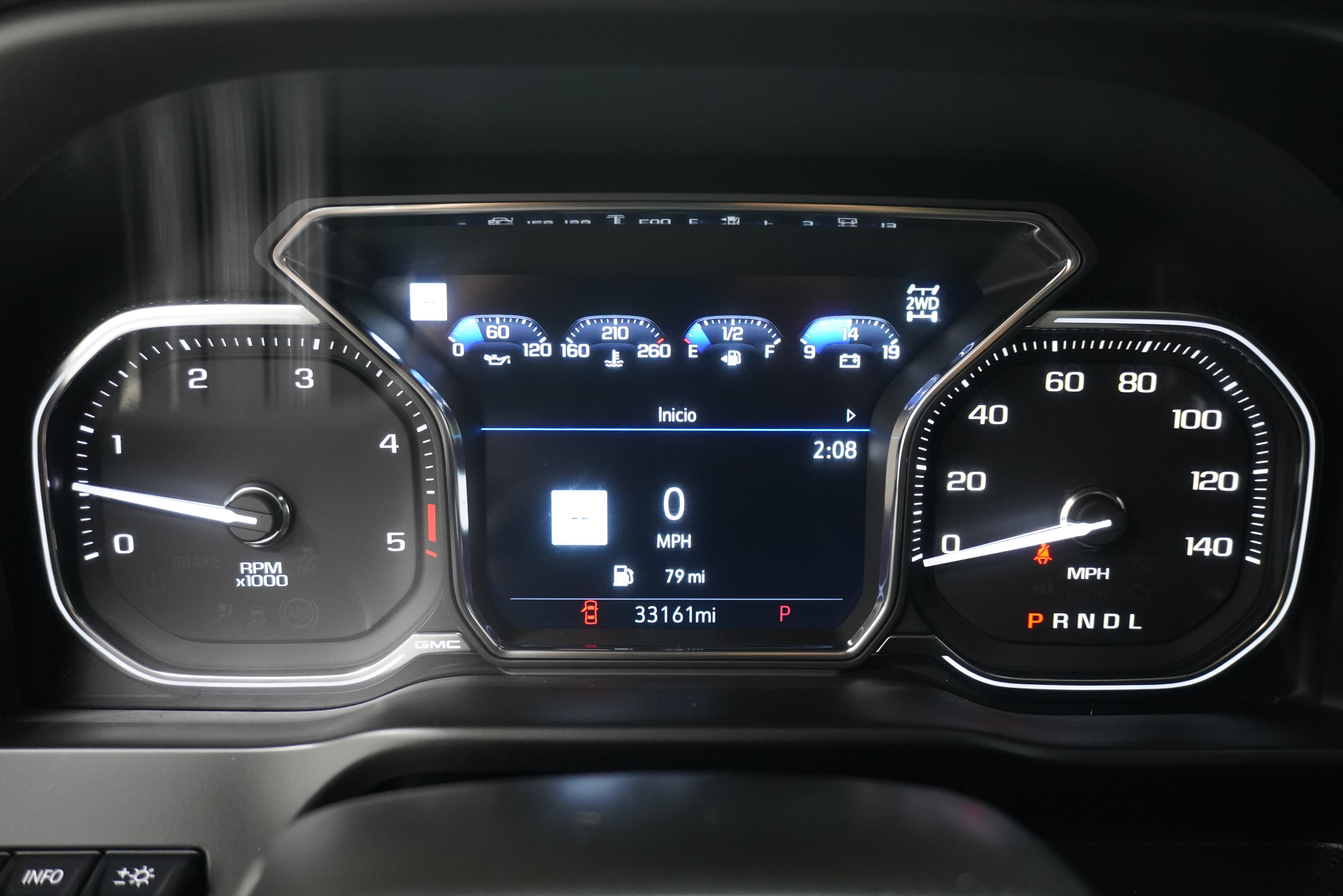Used 2022 GMC Sierra 2500 AT4 w/ AT4 Premium Plus Package AWD/4WD image 25