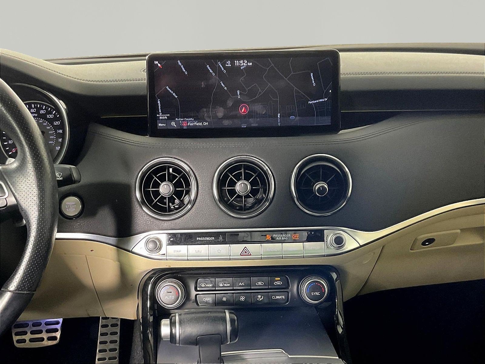 Used 2022 Kia Stinger GT1 AWD/4WD image 9