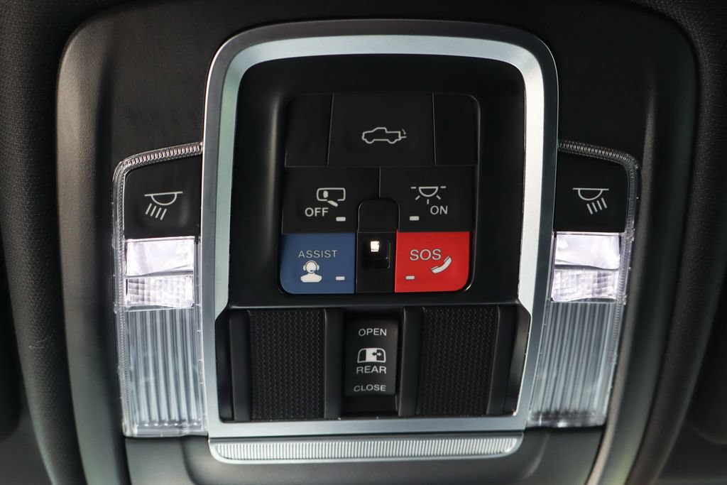 Used 2022 RAM 2500 Laramie AWD/4WD image 33