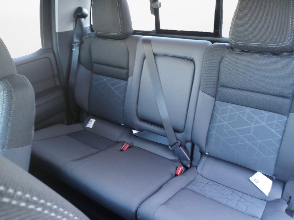 New 2026 Nissan Frontier SV w/ Tow Package image 12