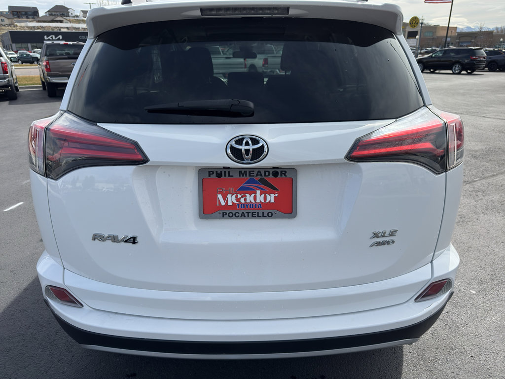 Used 2018 Toyota RAV4 XLE w/ Plus Extra Value Package image 3
