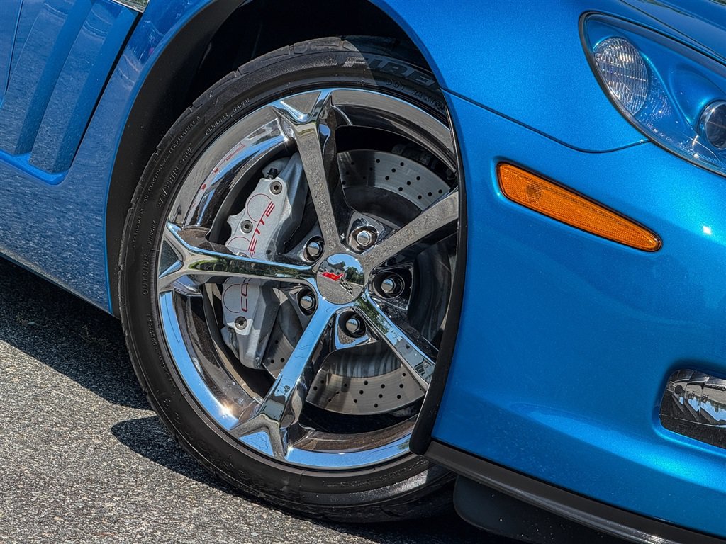 Used 2011 Chevrolet Corvette Grand Sport w/ Preferred Equipment Group RWD image 32