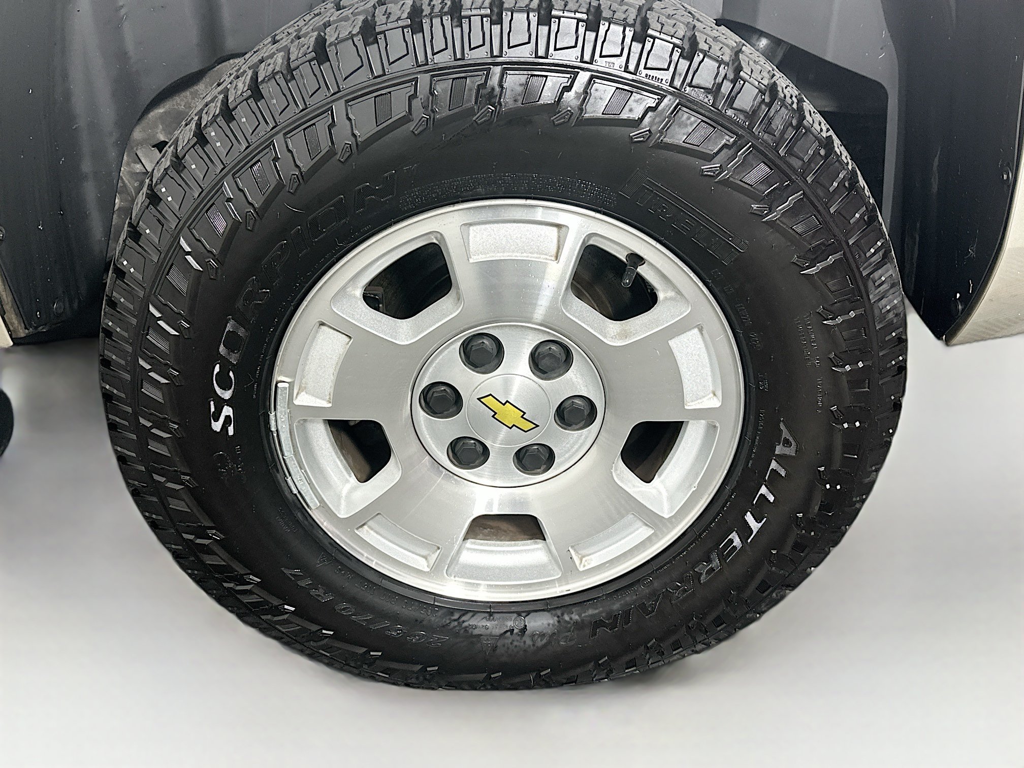 Used 2014 Chevrolet Tahoe LT w/ Luxury Package AWD/4WD image 11