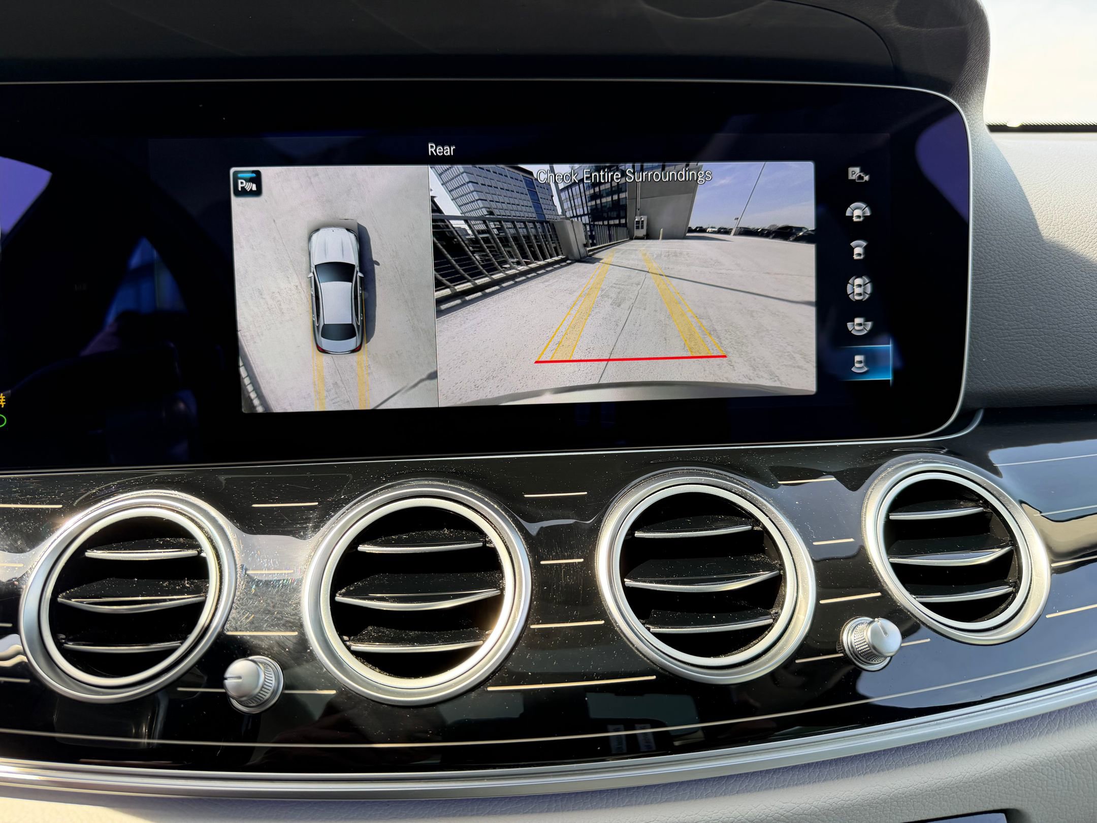 Used 2022 Mercedes-Benz E 450 4MATIC Sedan image 31