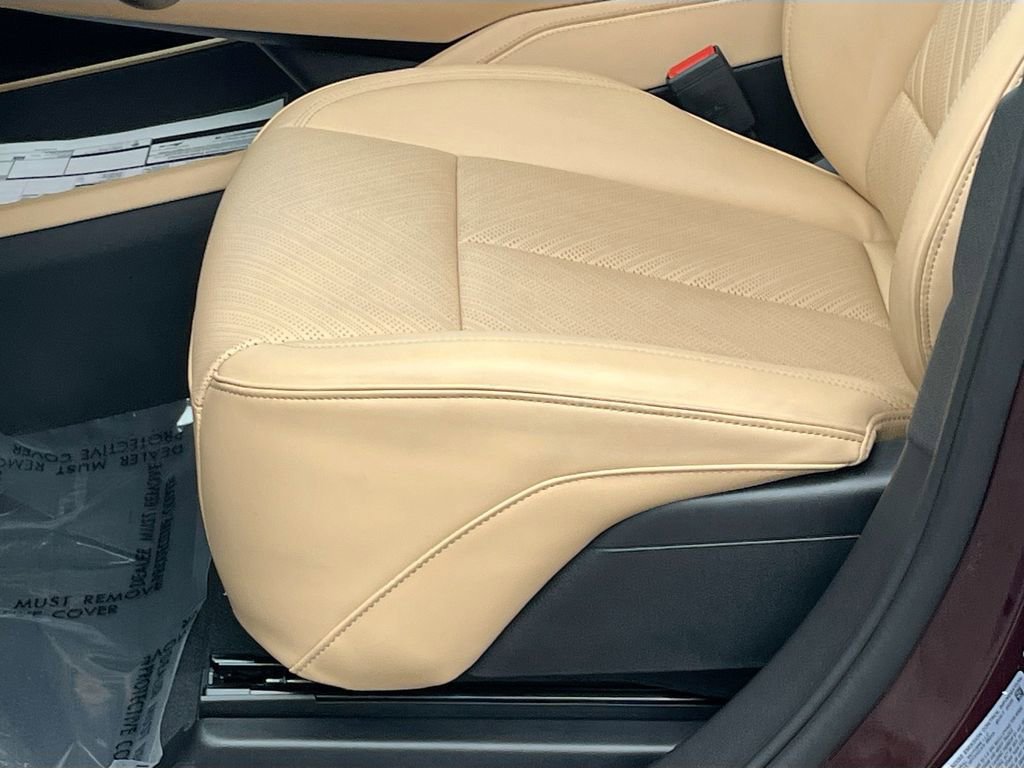 Certified 2025 Cadillac Escalade IQ Sport 2 w/ LPO, ONYX Package image 20