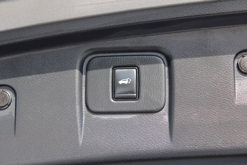 Used 2019 Nissan Murano Platinum image 11