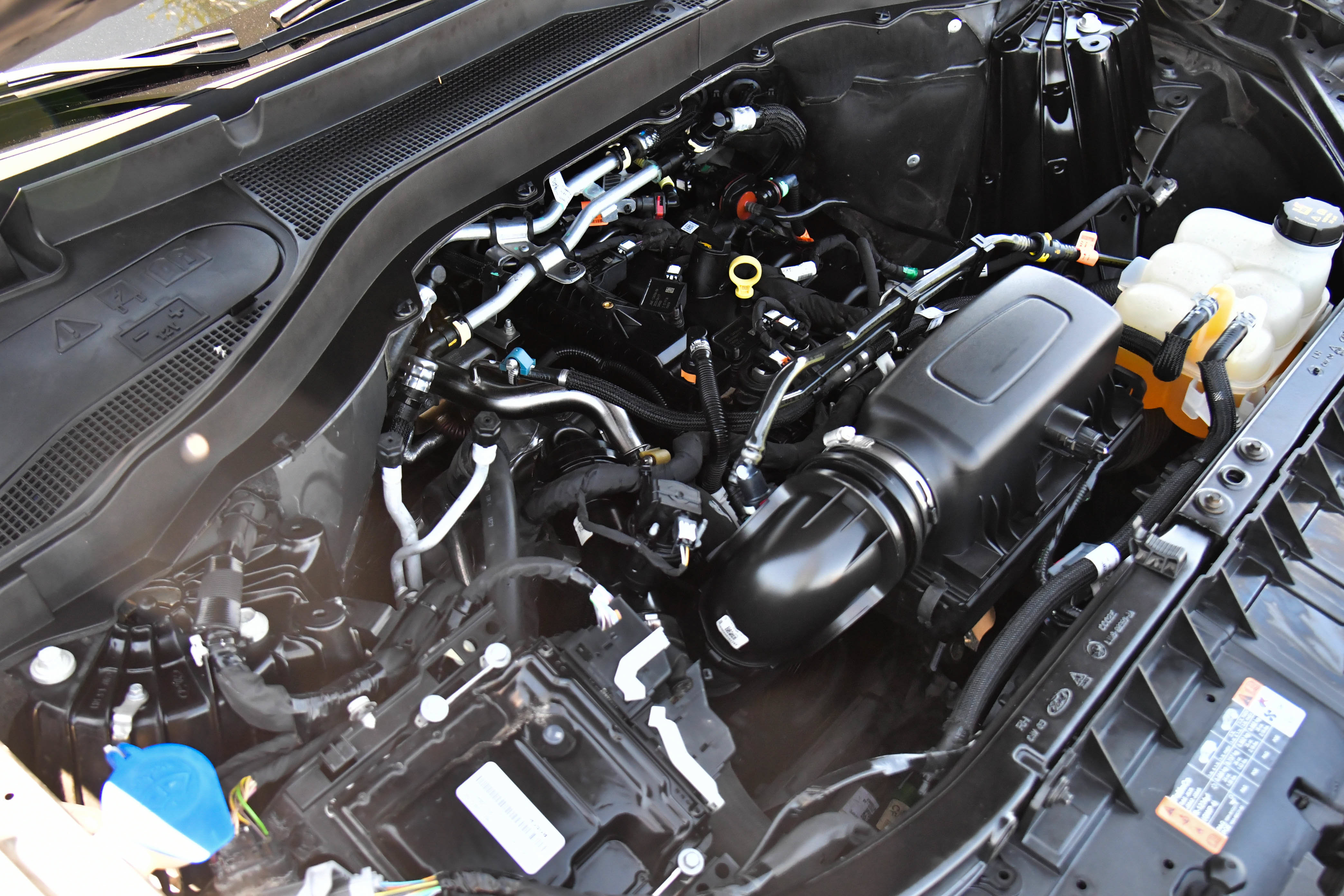 Used 2023 Ford Explorer XLT w/ Equipment Group 202A RWD image 48