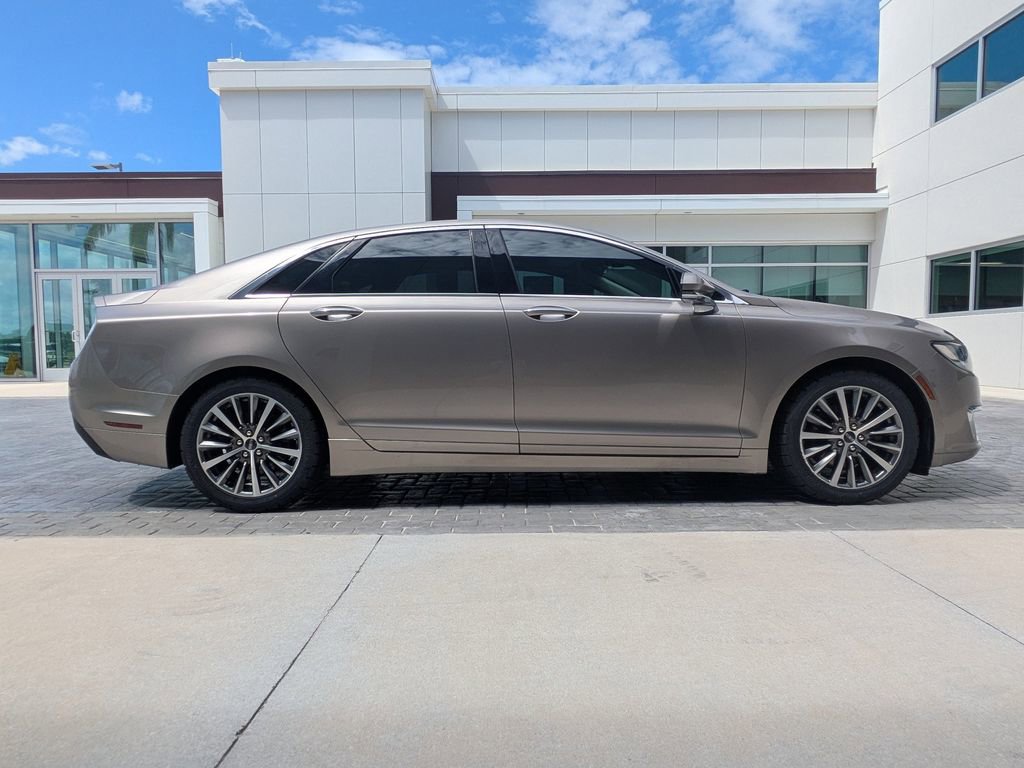 Certified 2019 Lincoln MKZ Premiere image 4