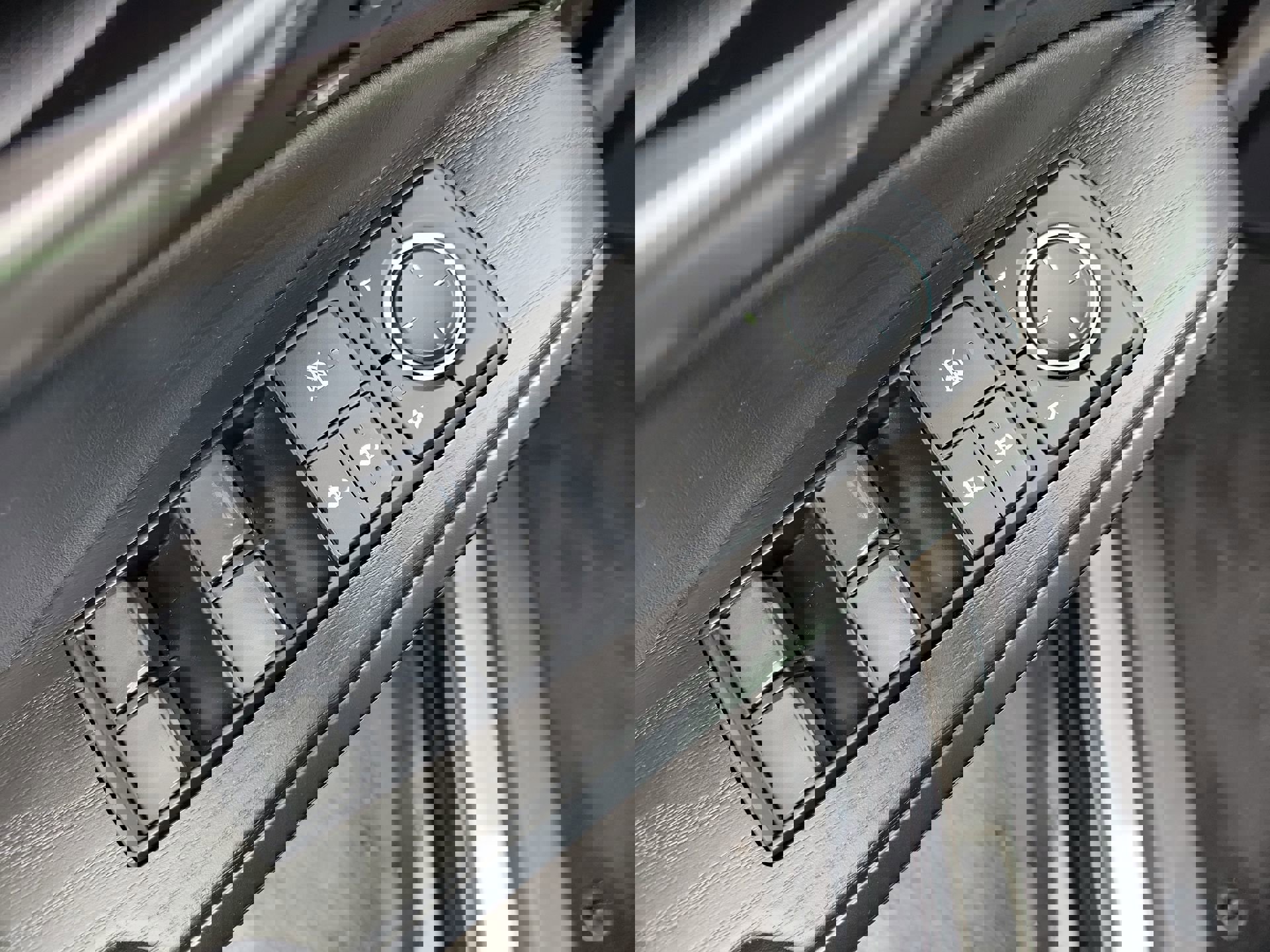 Used 2024 Lexus IS 300 w/ Premium Package image 18