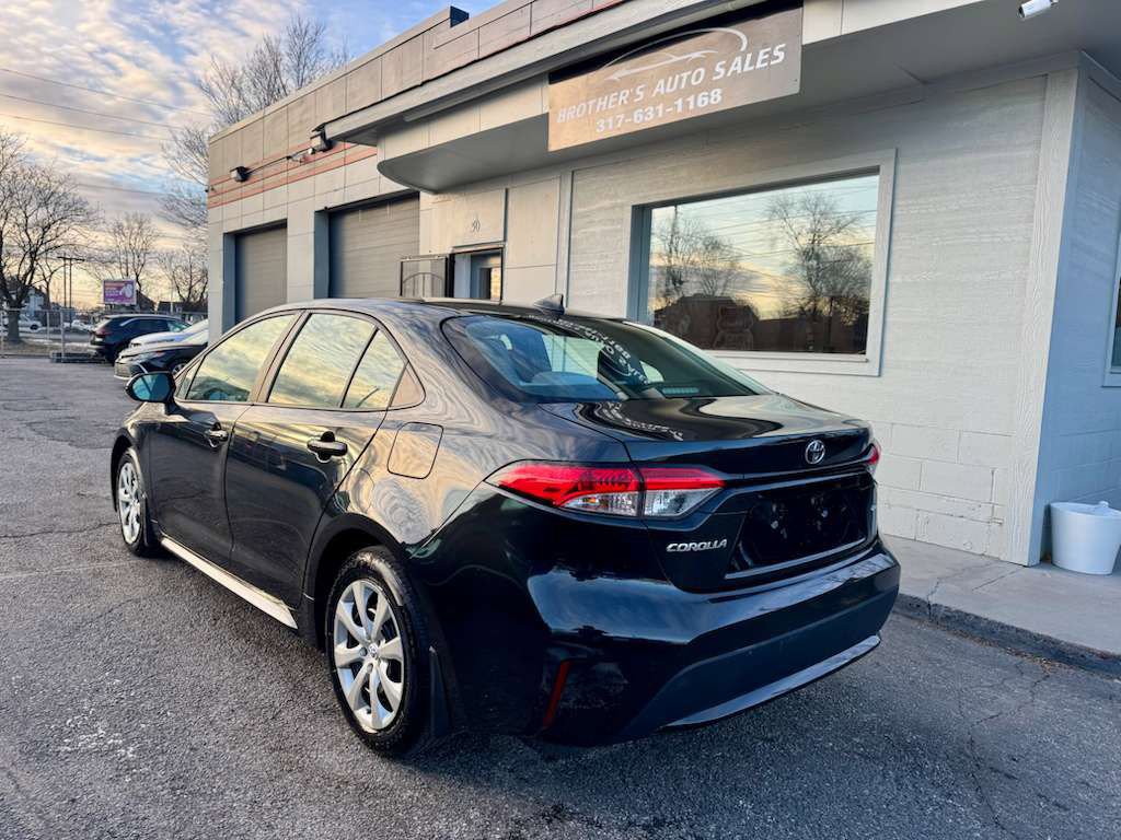 Used 2021 Toyota Corolla LE w/ Carpet Mat Package (TMS) image 8