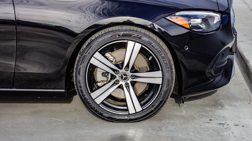 Used 2025 Mercedes-Benz C 300 4MATIC Sedan image 11