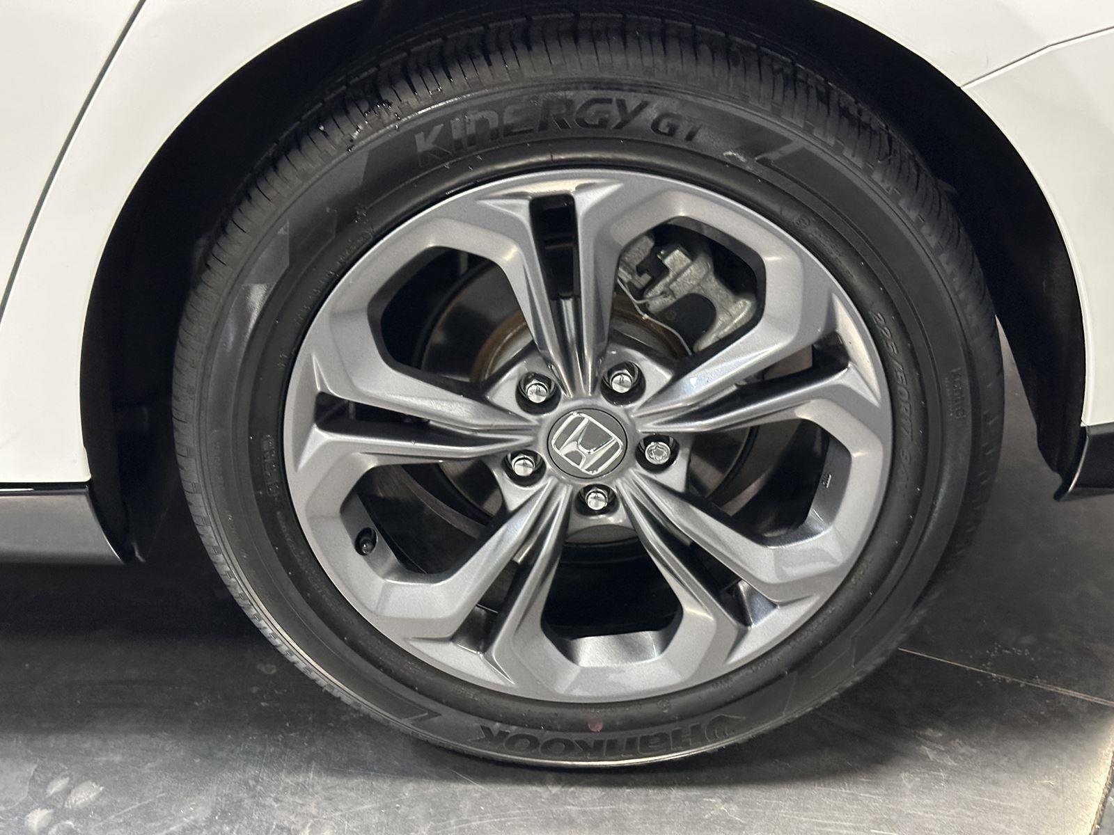 Certified 2024 Honda Accord EX-L image 19