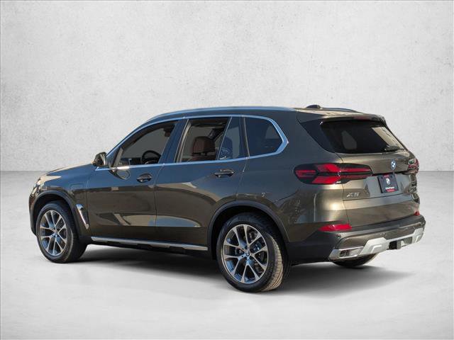 New 2026 BMW X5 xDrive50e w/ Climate Comfort Package image 9