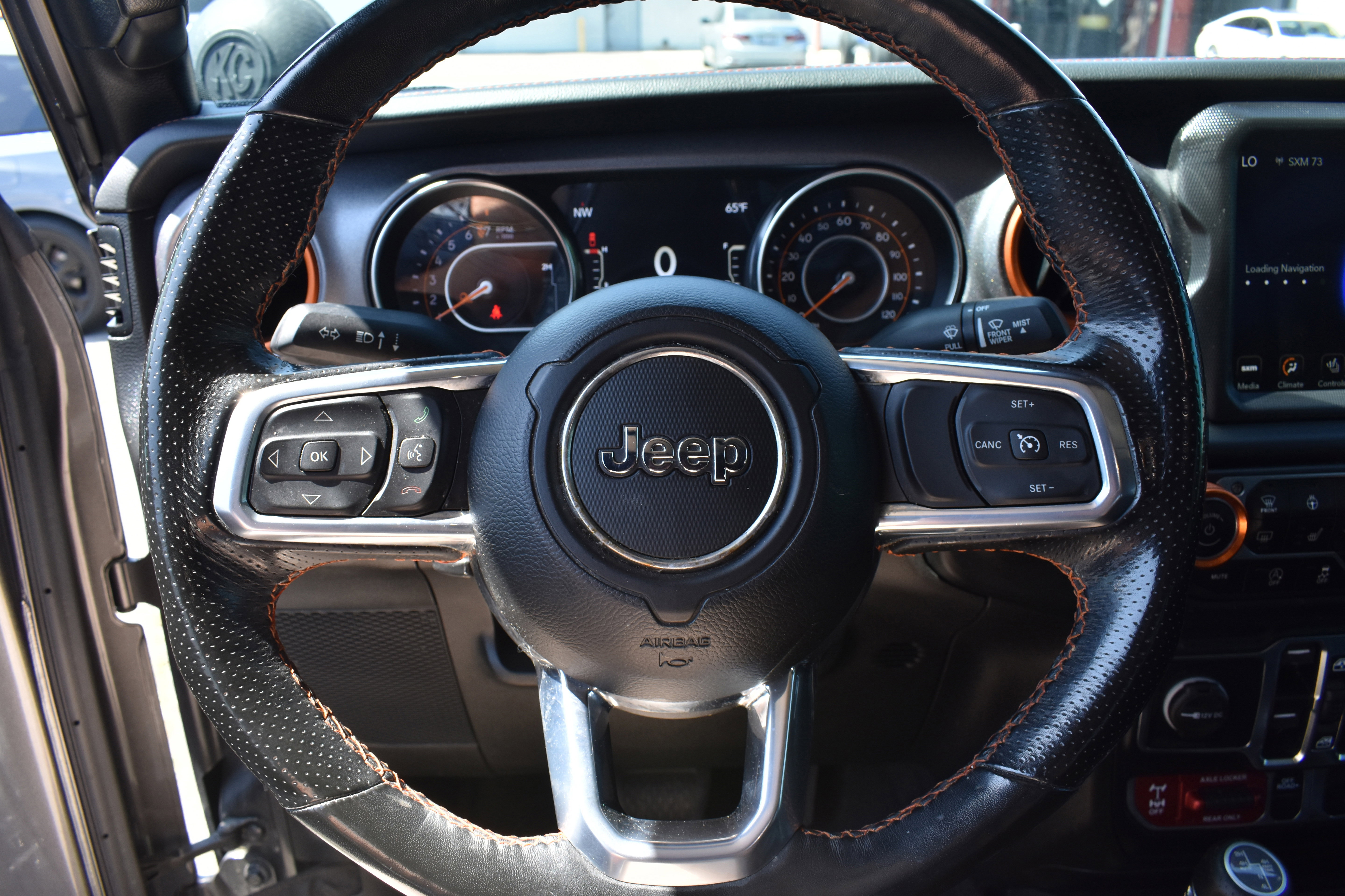 Used 2023 Jeep Gladiator Mojave w/ LED Lighting Group AWD/4WD image 13