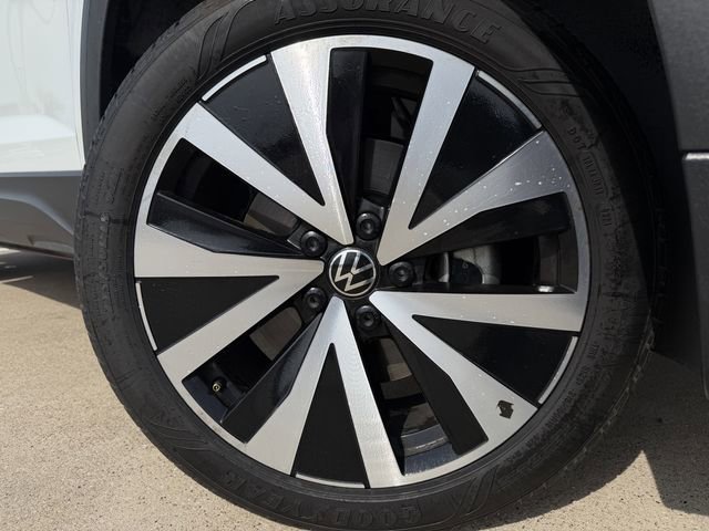 Used 2024 Volkswagen Taos SE image 10