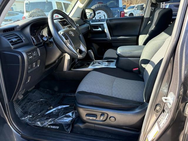 Used 2017 Toyota 4Runner SR5 image 14