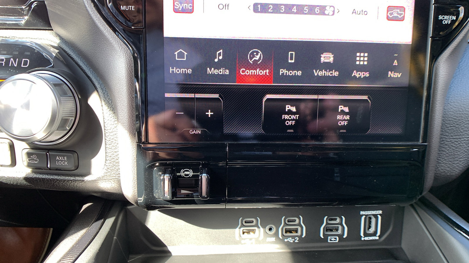 New 2026 RAM 1500 Rebel image 19