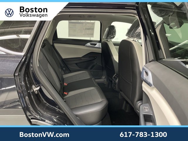 New 2026 Volkswagen Taos SE image 12