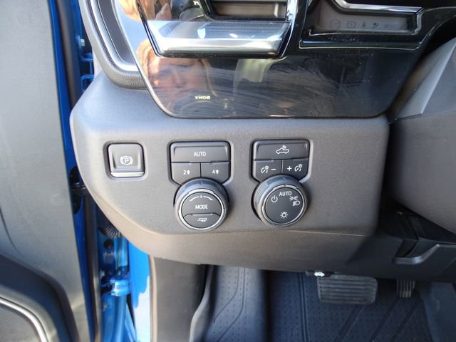 Used 2023 Chevrolet Silverado 1500 LT w/ Leather Package AWD/4WD image 19