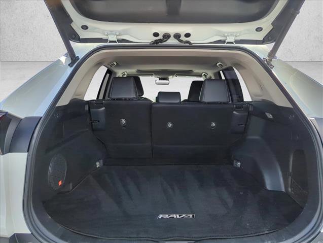 Used 2019 Toyota RAV4 Limited image 7