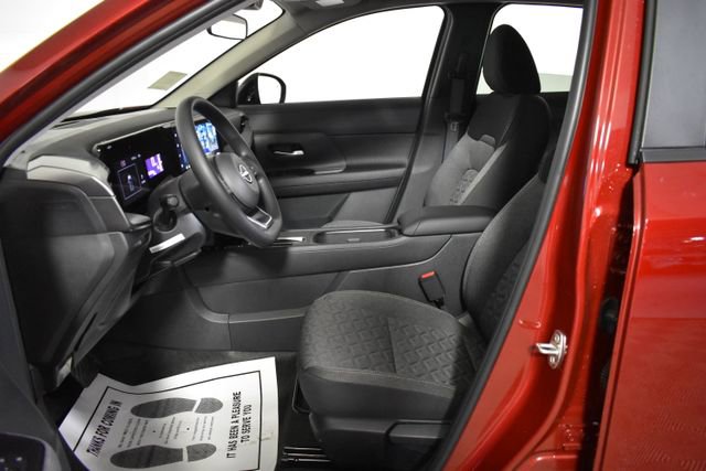 New 2026 Nissan Kicks SV w/ SV Premium Package AWD/4WD image 11