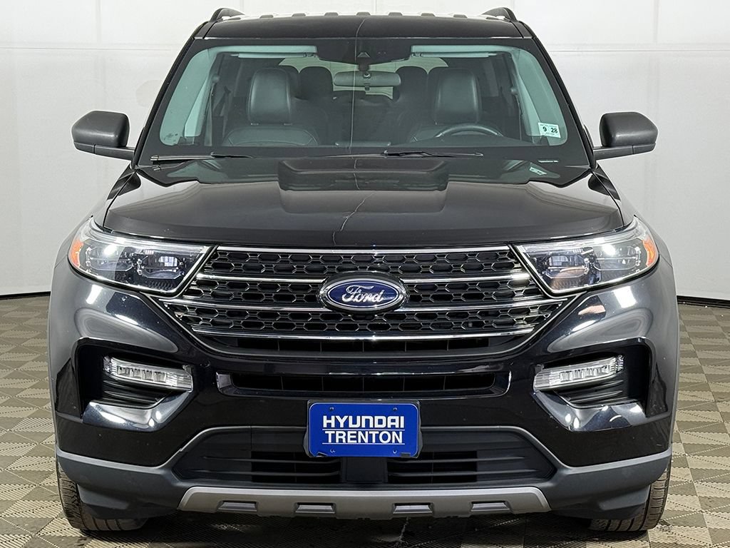 Used 2023 Ford Explorer XLT w/ Equipment Group 202A AWD/4WD image 10
