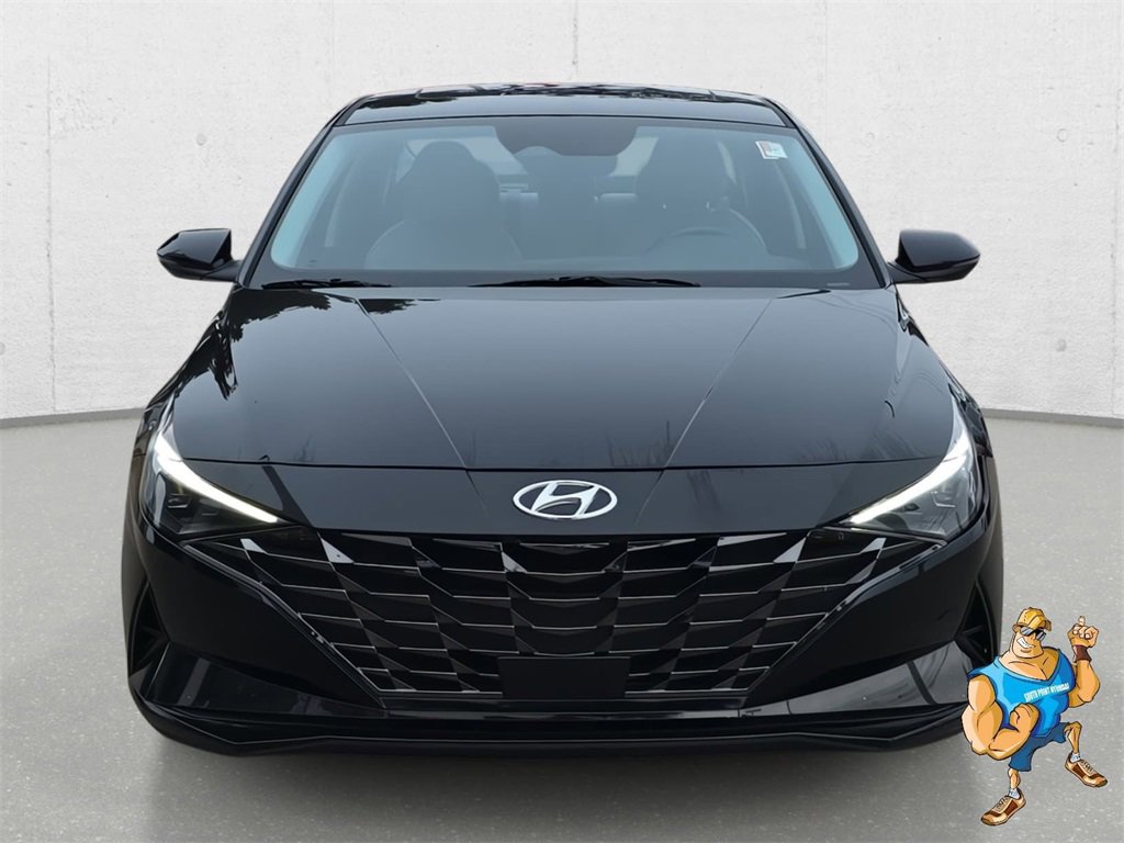 Certified 2022 Hyundai Elantra Limited image 2