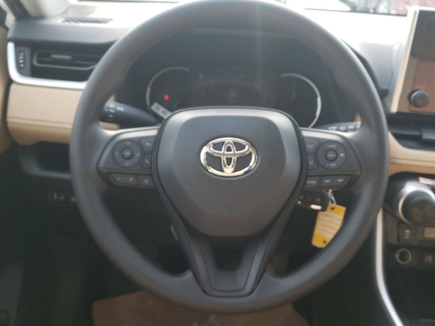 New 2025 Toyota RAV4 LE image 10
