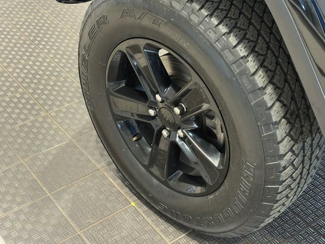 Used 2021 Jeep Wrangler Unlimited Sahara image 5