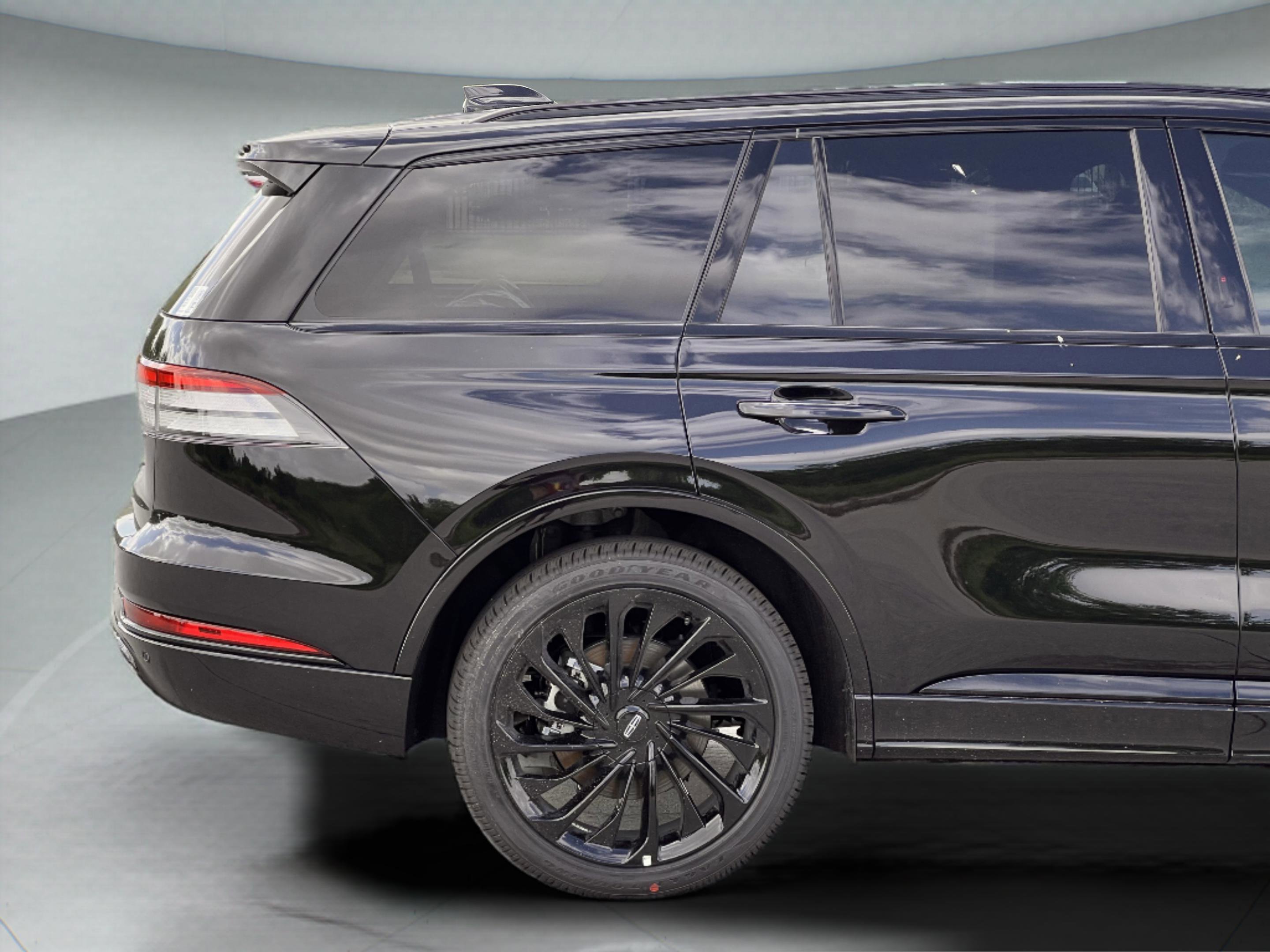 Used 2026 Lincoln Aviator Reserve image 33