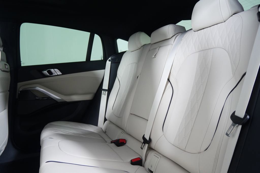 Used 2026 BMW X6 xDrive40i image 17