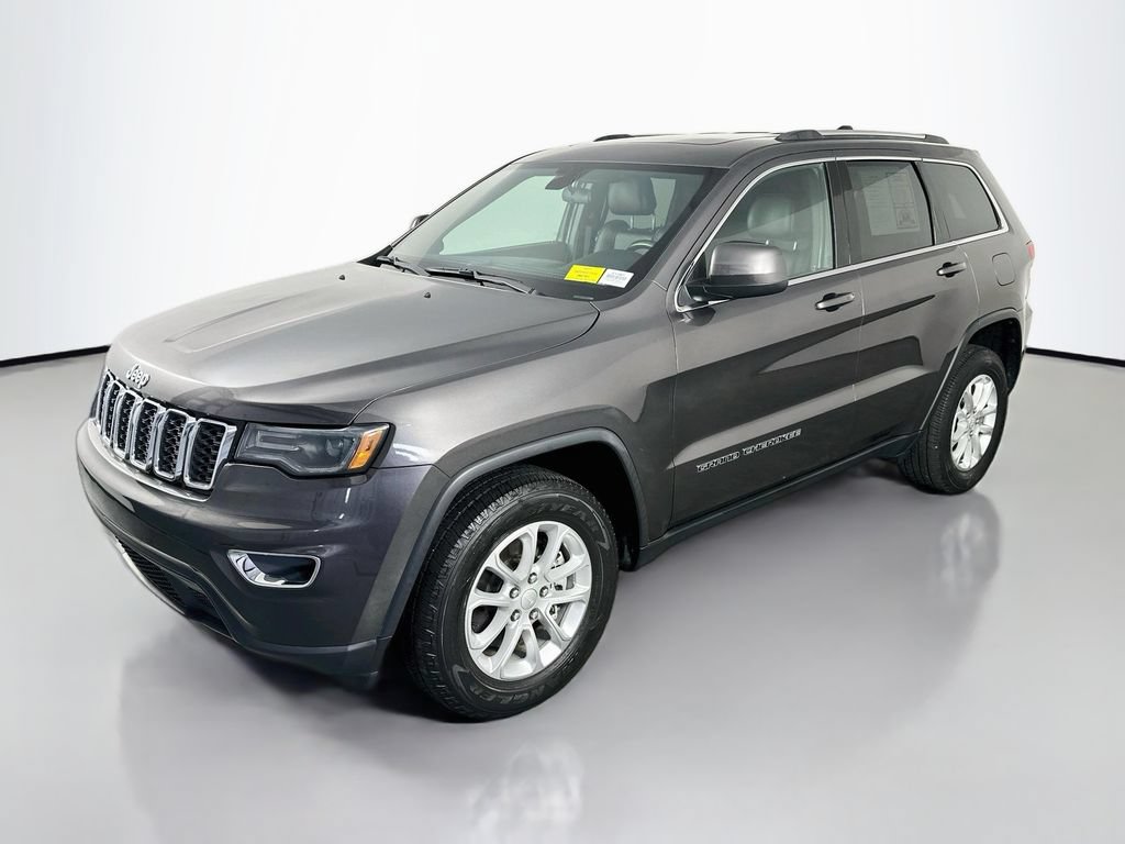 Used 2021 Jeep Grand Cherokee Laredo X AWD/4WD image 3