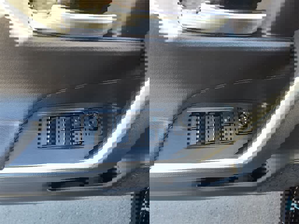 Used 2022 Toyota RAV4 TRD Off-Road image 13