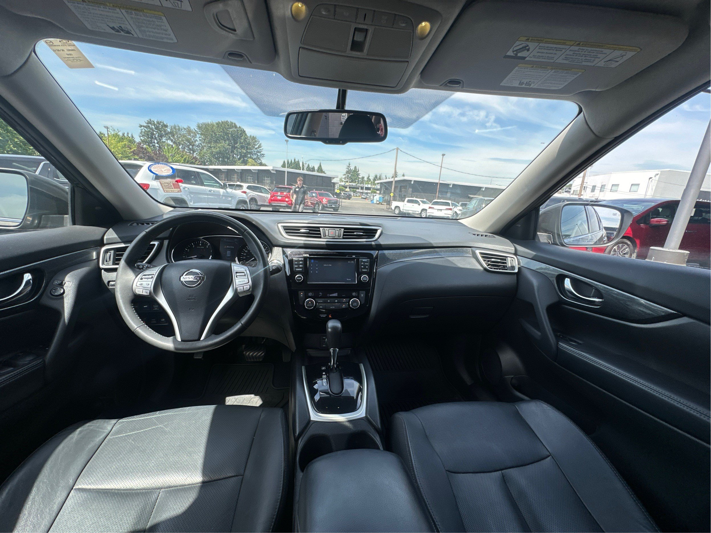 Used 2014 Nissan Rogue SL AWD/4WD image 28