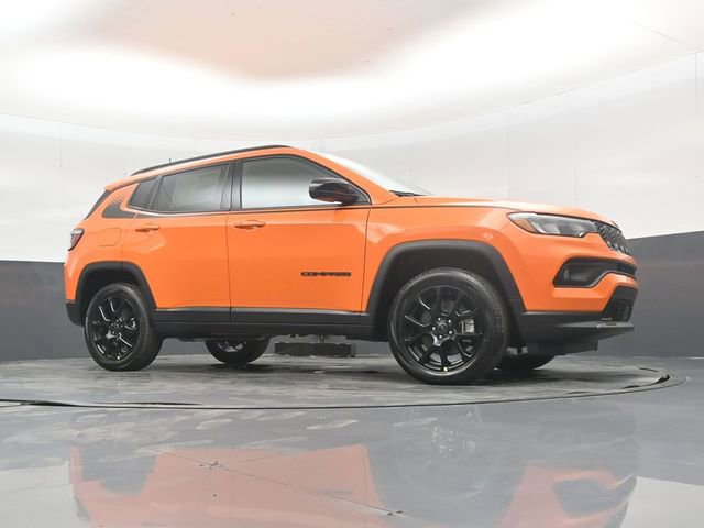New 2026 Jeep Compass Latitude AWD/4WD image 38