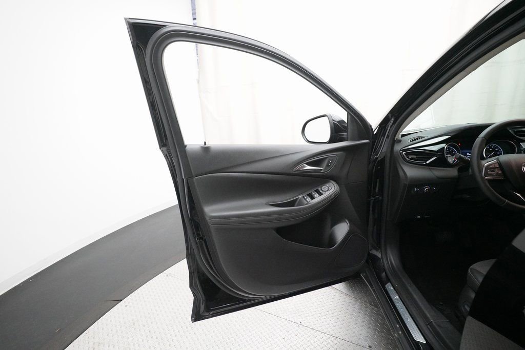 Used 2023 Buick Encore GX Preferred w/ Cold Weather Comfort Package image 27