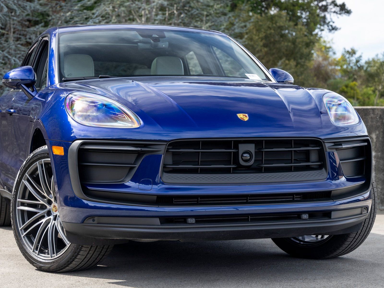 New 2025 Porsche Macan image 9