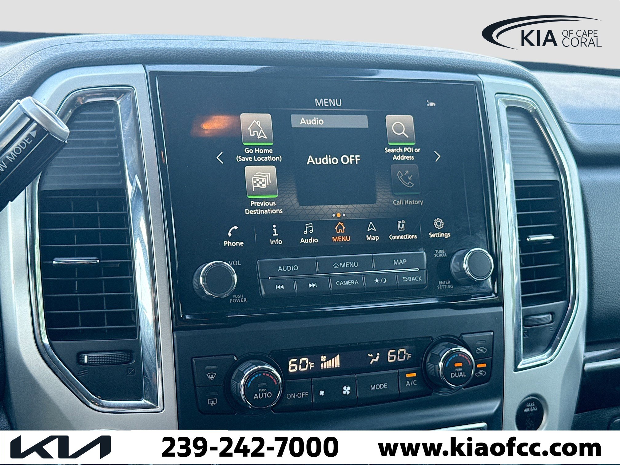 Used 2021 Nissan Titan SV w/ SV Convenience Package image 28