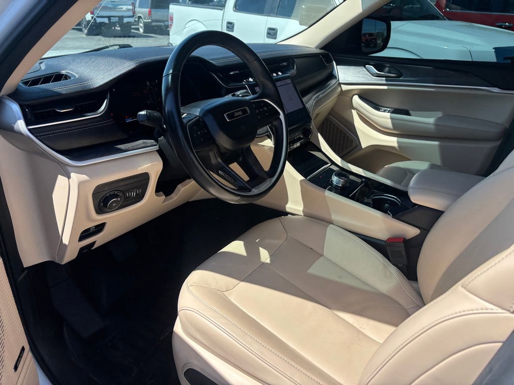 Used 2022 Jeep Grand Cherokee L Limited image 7