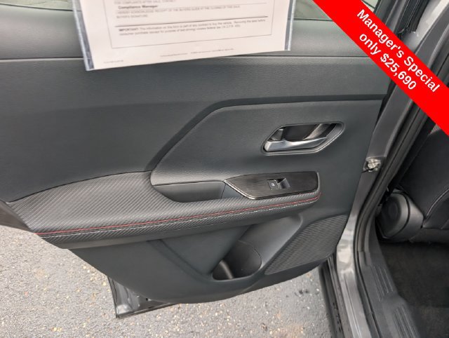 Certified 2025 Nissan Kicks SR AWD/4WD image 12