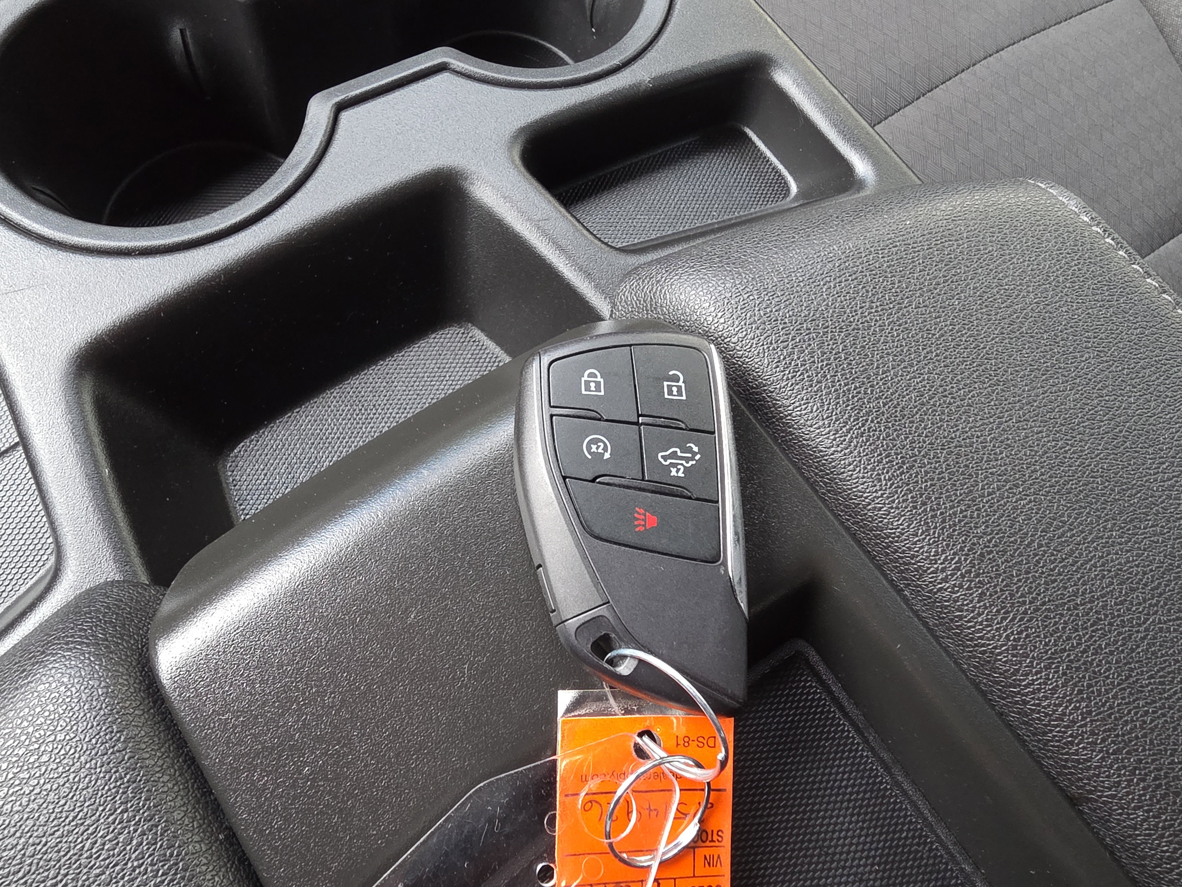 Used 2025 Chevrolet Silverado 1500 LT image 36