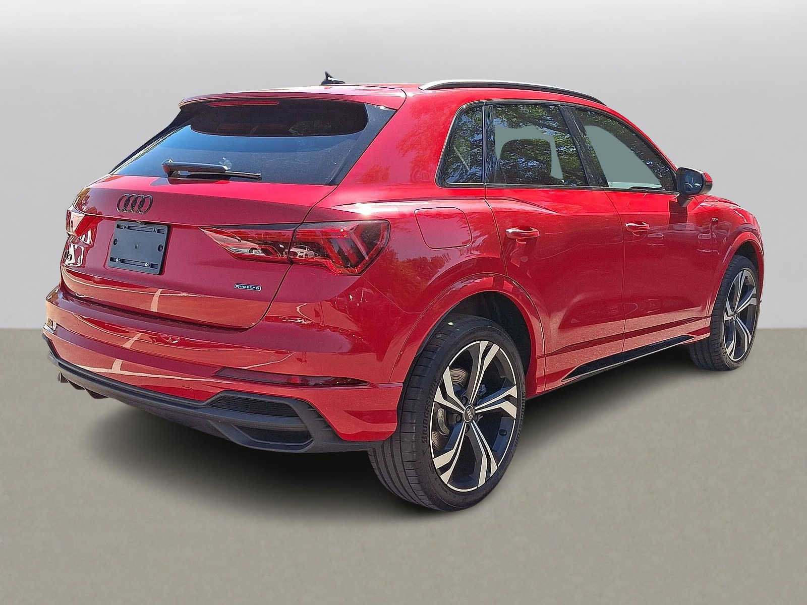 Used 2024 Audi Q3 2.0T Premium Plus w/ Premium Plus Package AWD/4WD image 31